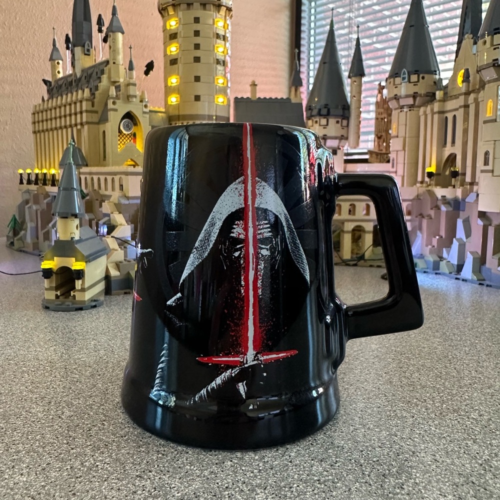 Star Wars Kylo Ren Black Mug with Red Lightsaber Design